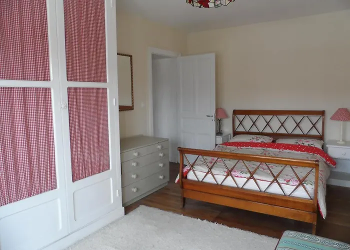 Appartements Yzeures Sur Creuse